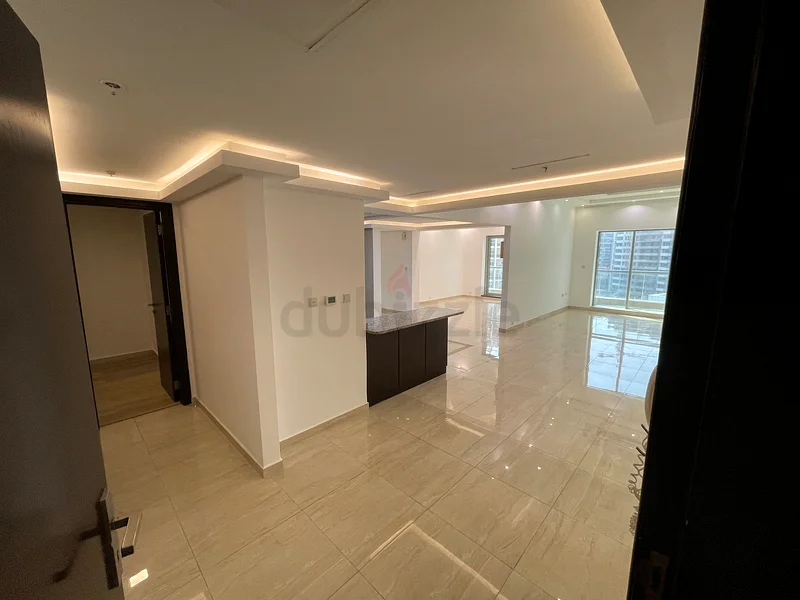 Huge 2 bedroom converted to 3 bedroom + Maid631309012445461128