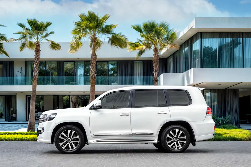 3,721 P.M | Land Cruiser GXR Grand Touring | 0% Downpayment | Service Contract!63127372244993111