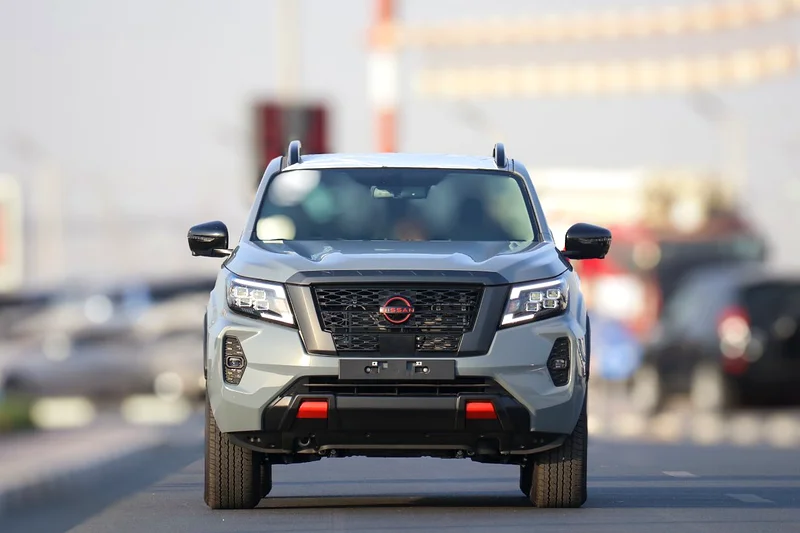 NAVARA D23 DOUBLE CABIN 2.5L DIESEL AT 4WD PRO-4X  2025 WARRIOR GREY - EXPORT ONLY63167092754562111