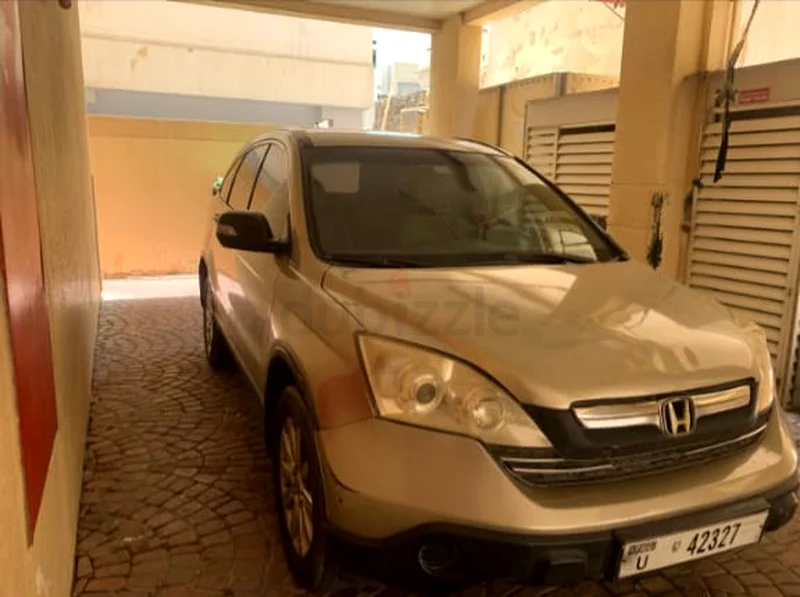 هوندا CR-V نظيفة ومرتبة للبيع بسعر معقول جدًا63224309442050113