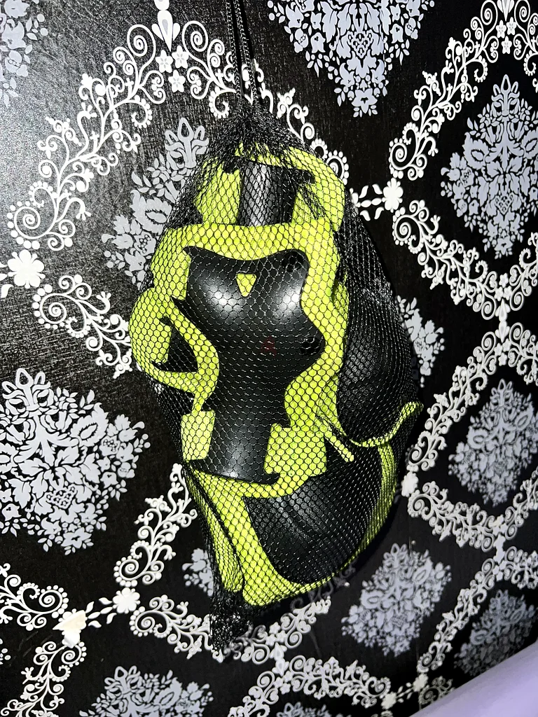 Protect Yourself with Stylish Knee and Elbow Pads Set!63247758442369112