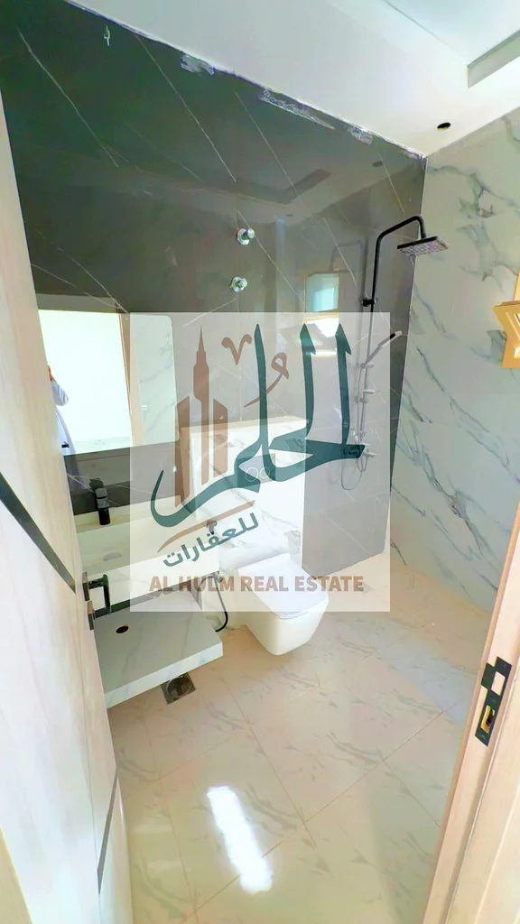Villa for sale in Al Yasmeen, Ajman Land area: 3,014 sq ft Built-in area: 3,235 sq ft On a main street Very prime location  Easy entry and exit from t63249235644162114