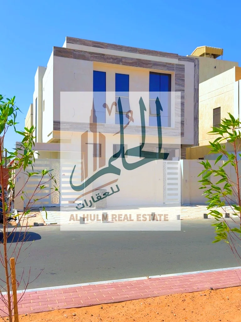 Villa for sale in Al Yasmeen, Ajman Land area: 3,014 sq ft Built-in area: 3,235 sq ft On a main street Very prime location  Easy entry and exit from t63249235644162118