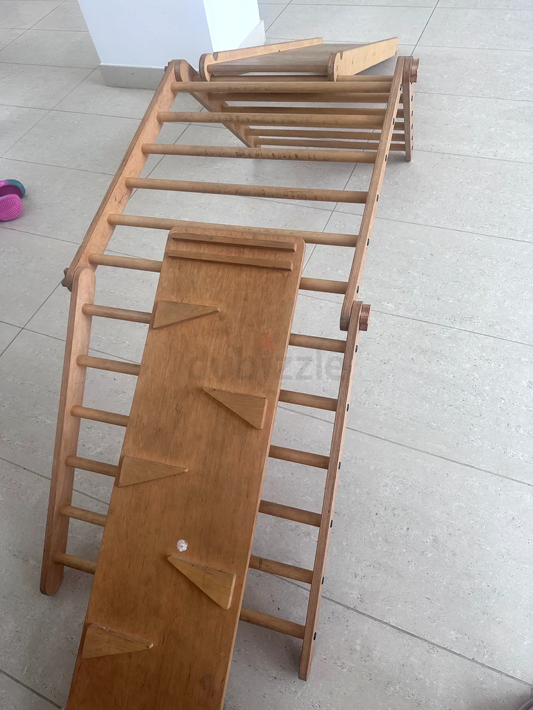 Adjustable climbing frame63195109138434111