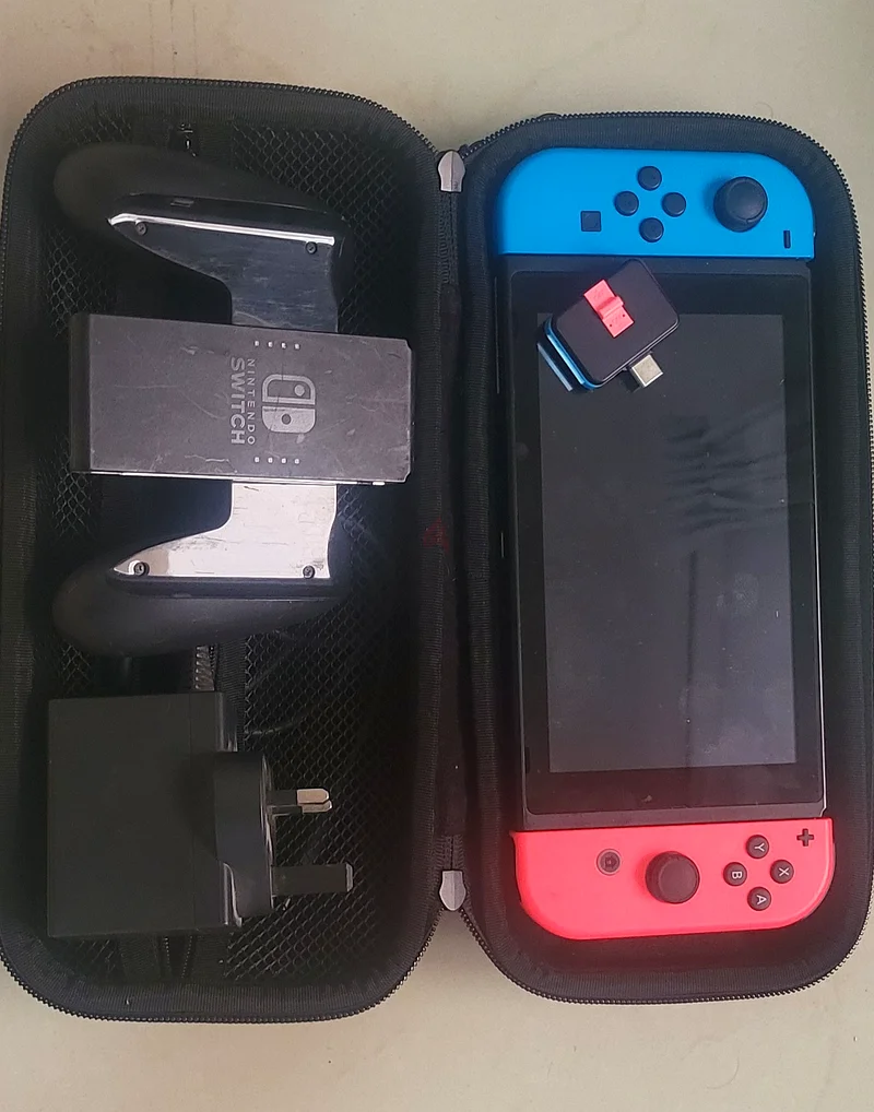 Nintendo Switch Bundle with Controller  Accessories with 10000 games632311973600021116