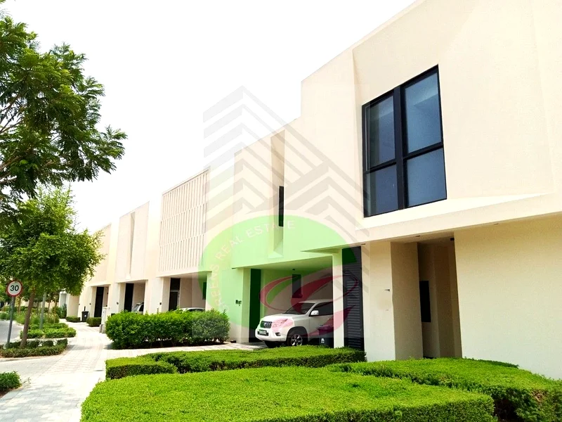 Single Line Corner Townhouse | Close to Golf Club | Freehold | Spacious Garden63253949664001111