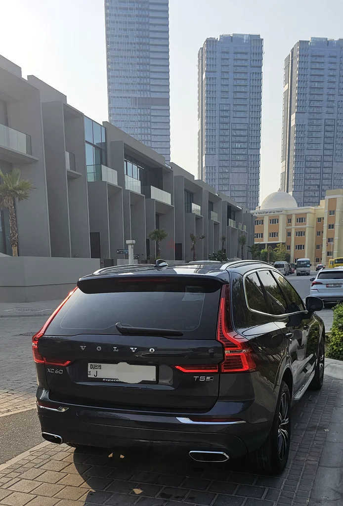حالة المينت XC60 T5 إنكريبتشر #163176168578435113