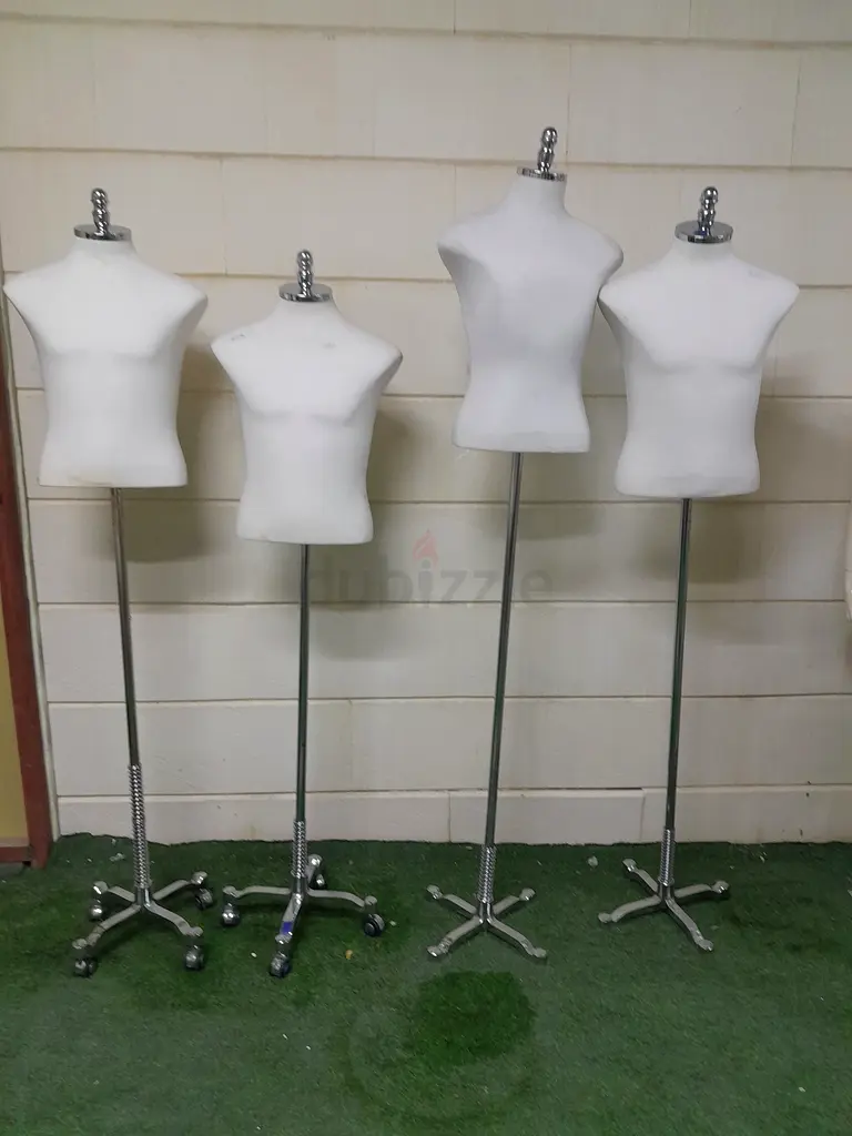 Mannequin63258143898498116