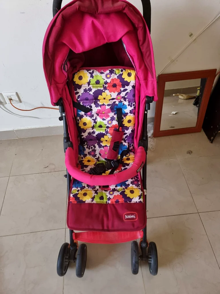 عربة أطفال للبيع63176189598978112