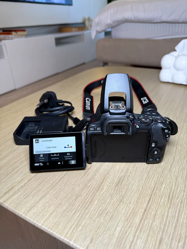 كاميرا كانون EOS 250D، باللون الأسود + عدسة EF-S 18-55 مم f/4-5.6 IS STM63172679725569113