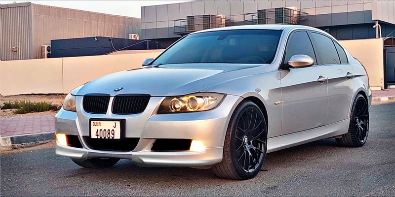 BMW E90 330i Japan63158800755713111