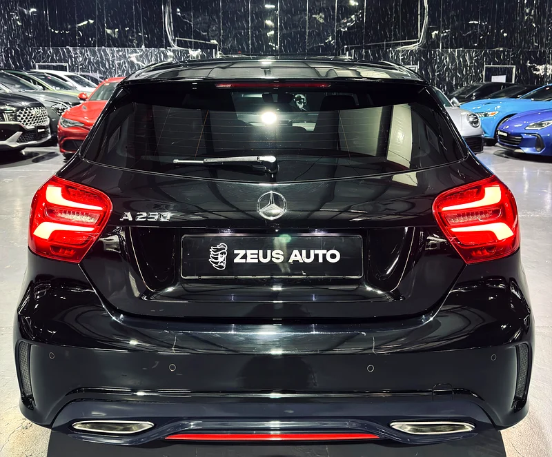 Mercedes-Benz A 250 – Model 2016 | GCC Specs | Sporty Hatchback63232141054723112