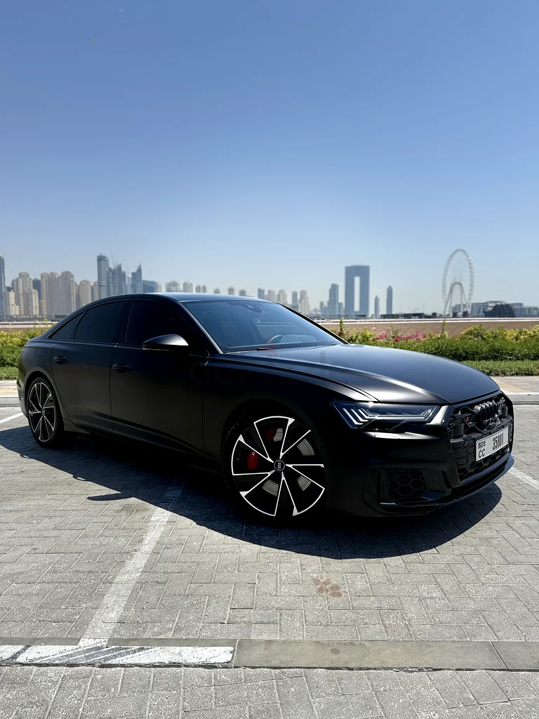 2024 Audi S6 GCC No accident63225700004610115