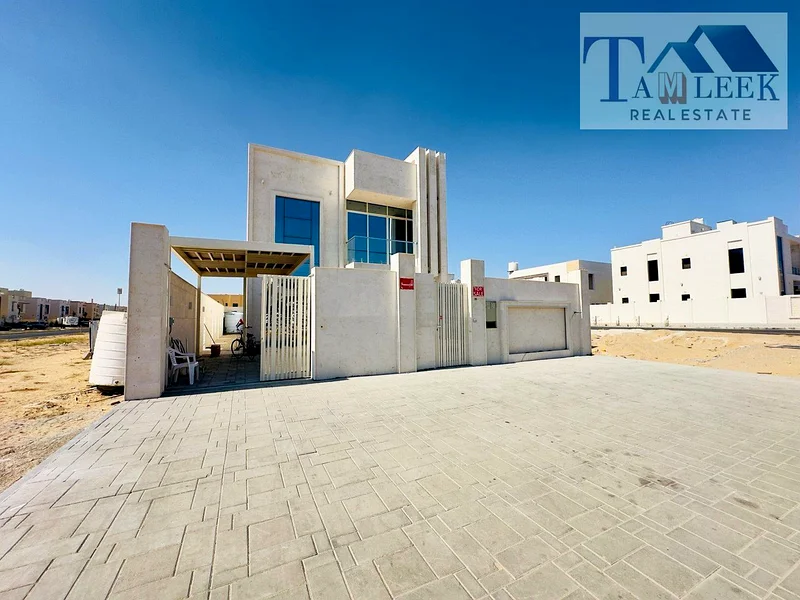 For sale, a luxury villa in Al Yasmeen area, Ajman63251872012546112