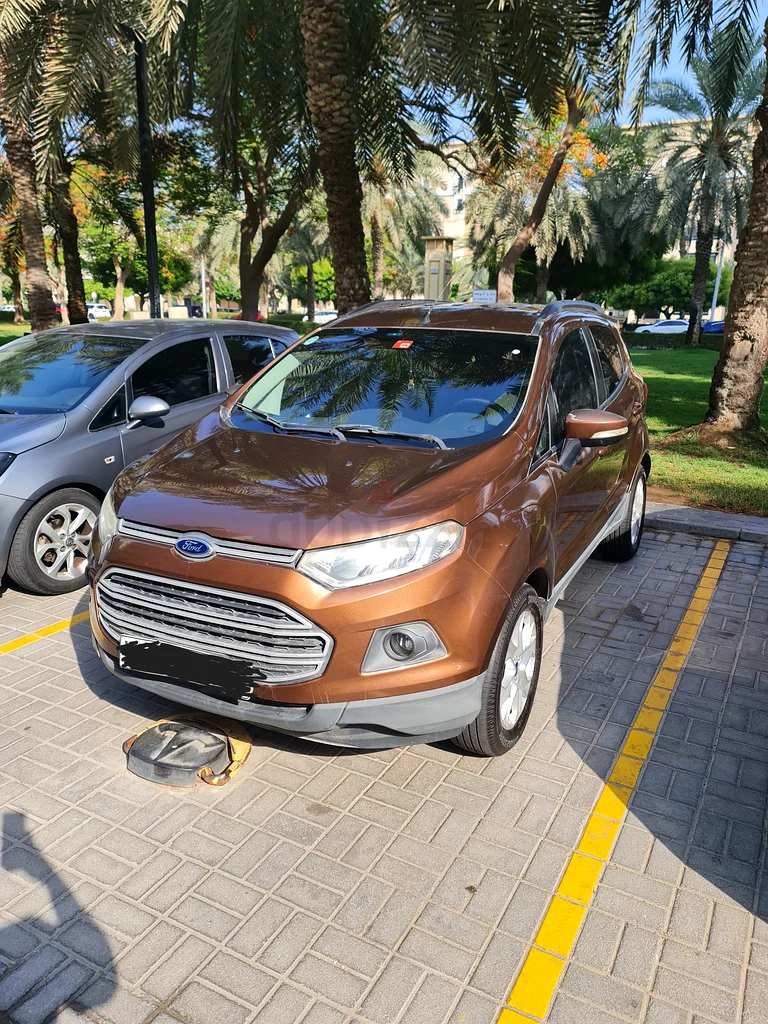 عقد خدمة مع فورد + إطارات جديدة63149583685762111