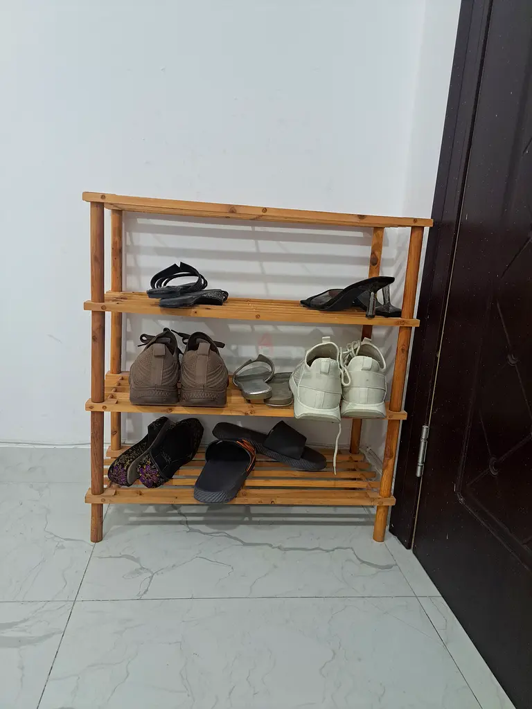 Stylish Bamboo Shoe Rack - Organize Your Footwear!