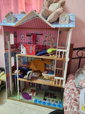 Very big doll house
