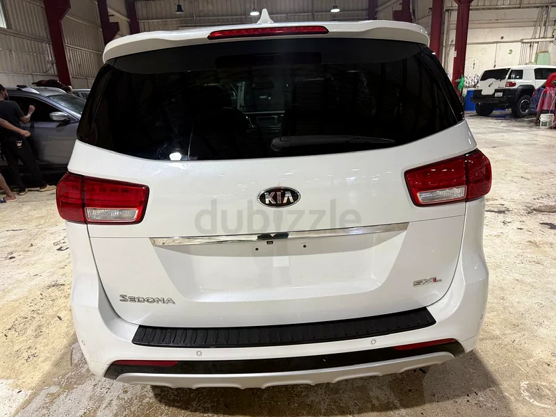 Kia sedona63151840660098114