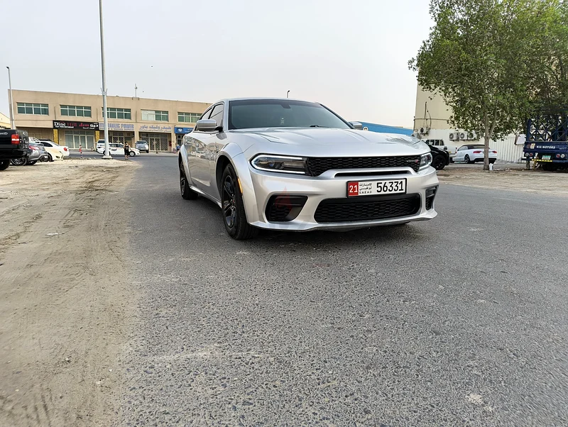 شاحنة دودج شاحن SXT لعام 2021 مع طقم SRT - إصدار أسود631354955389471118