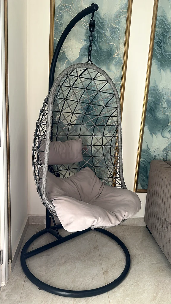Cozy and Stylish Hanging Chair for Ultimate Relaxation63219827793921112