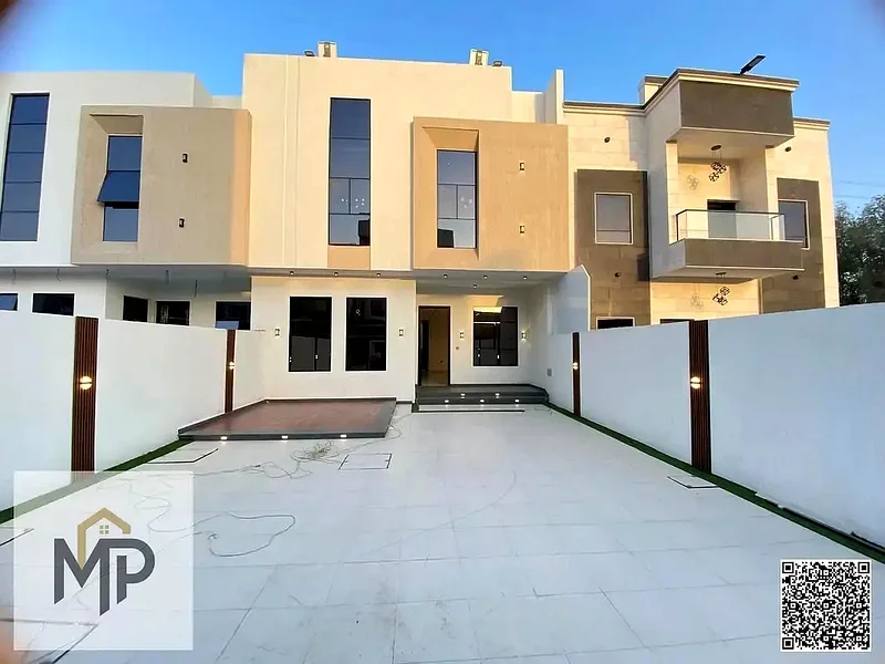 Spacious villa for sale including registration fees, consisting of 2 floors, roof, 2 halls, living room, 5 master bedrooms, built-in wardrobes,63251871894787112