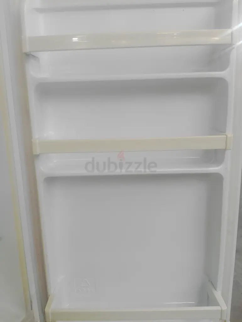 Refrigerator small Medium63251908034946111
