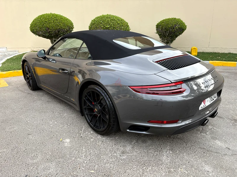 بورشه كاريرا 991.2 جي تي إس كابريوليت63170840358530111