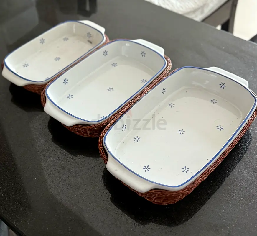 Stack of 3 baking dish for sale63215374594433111