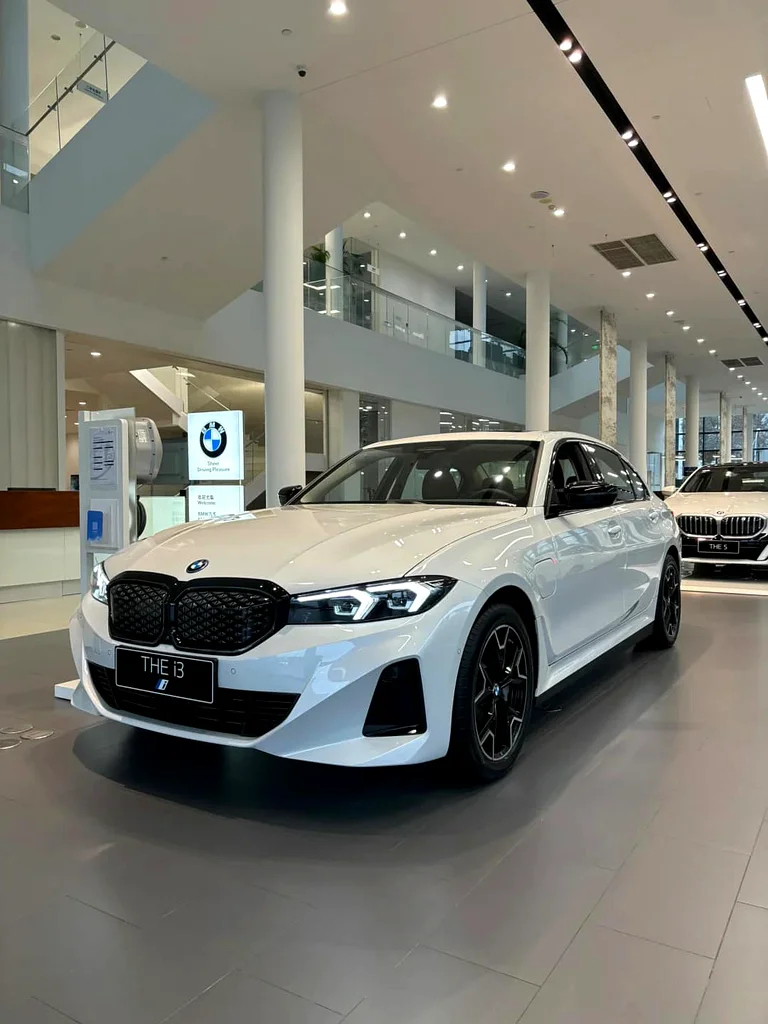 2025 بي إم دبليو i3 eDrive 35L63159256656769112