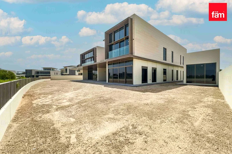 Brand New | Golf View | Huge Plot | Exclusive63754324480641111