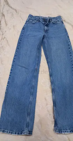 Zara jeans size 34
