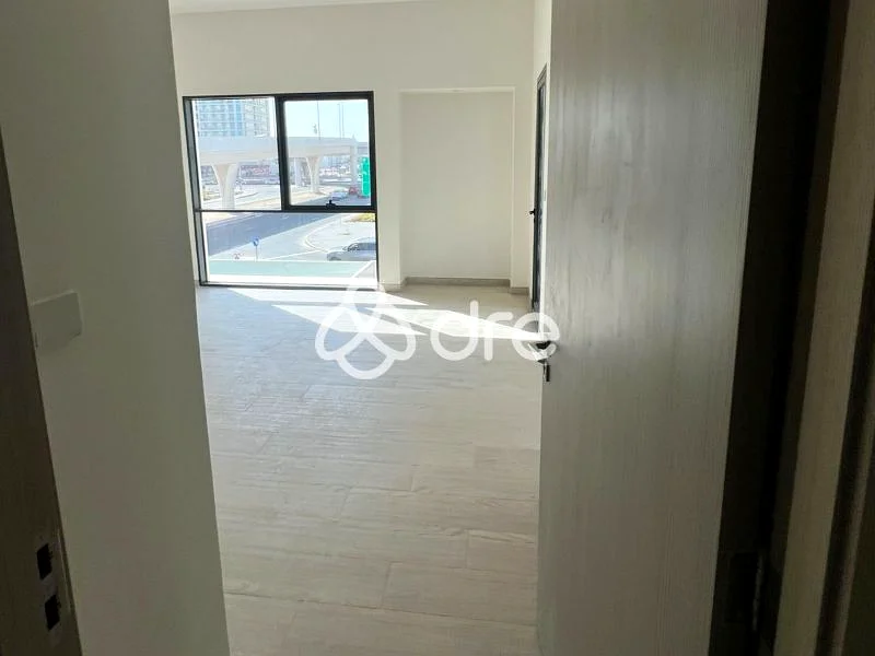 Spacious 3-Bedroom Townhouse | Unfurnished |Vacant63165229320065113