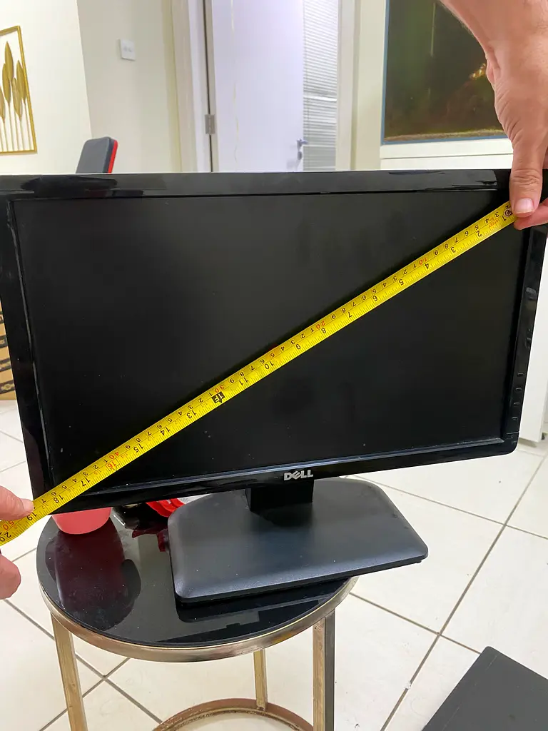 Monitor Dell63256069038082111