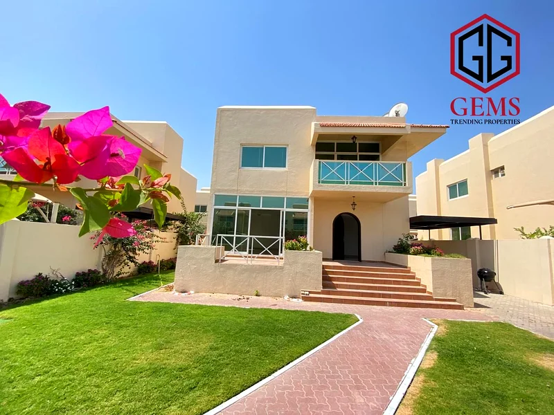 جودة فاخرة | غرفة خادمة | حديقة منسقة63268793723267111