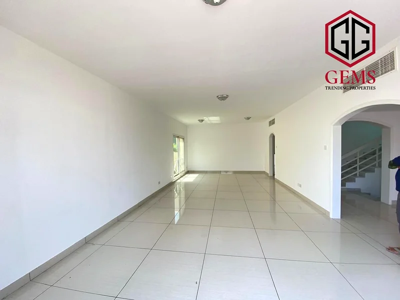 جودة فاخرة | غرفة خادمة | حديقة منسقة63268793723267114
