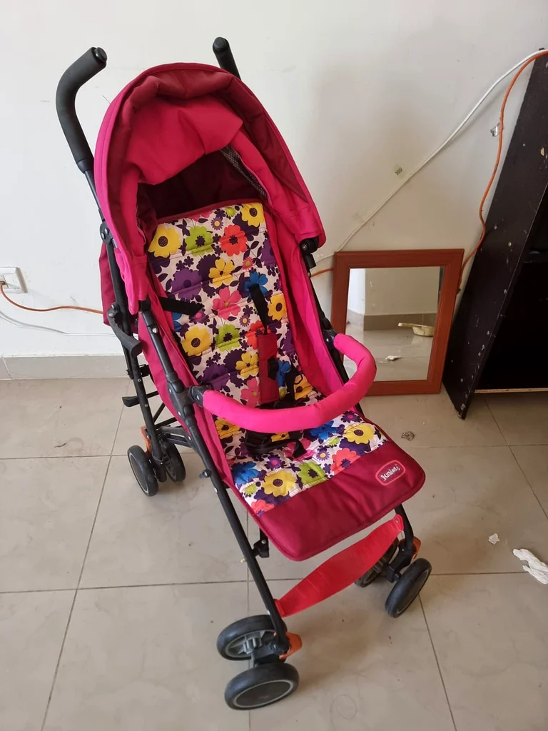عربة أطفال للبيع63176189598978113