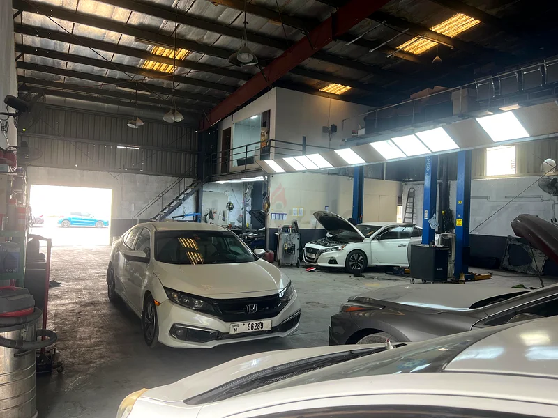 OIL CHANGE WITH FILTER 99 AED JUST63212907605378111