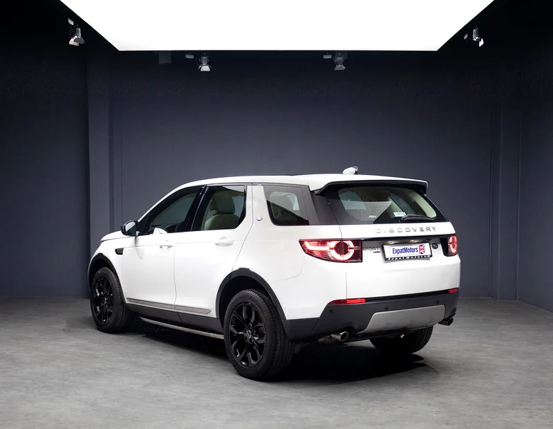 1,599x60 • 0% DP • 2019 Land Rover Discovery Sport HSE 2.0 240 BHP • Warranty Available • GCC •63159711765251112