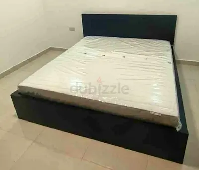IKEA malam king size 180/200bed with IKEA mattress and 2 storage drawers underneath