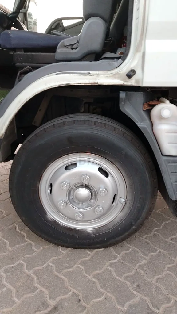 شاحنة ميتسوبيشي كانتر 2015 - صندوق عازل63225309624961112