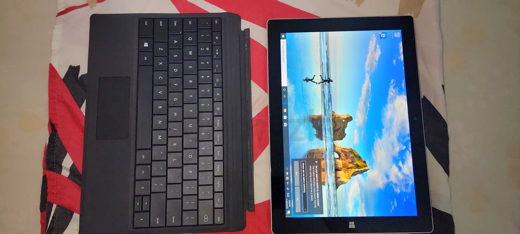 Microsoft Surface 3 - A Versatile 2-in-1 Laptop63257120438915111