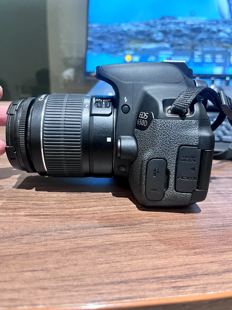 التقط لحظاتك مع كاميرا كانون EOS 650D الرقمية الأحادية العدسة!63233639029250111