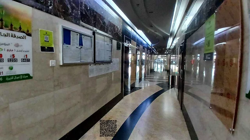 EMPTY OFFICE SEA VIEW FOR SALE WITH PARKING AND GLASS PARTITIONS VERY63184692638849111