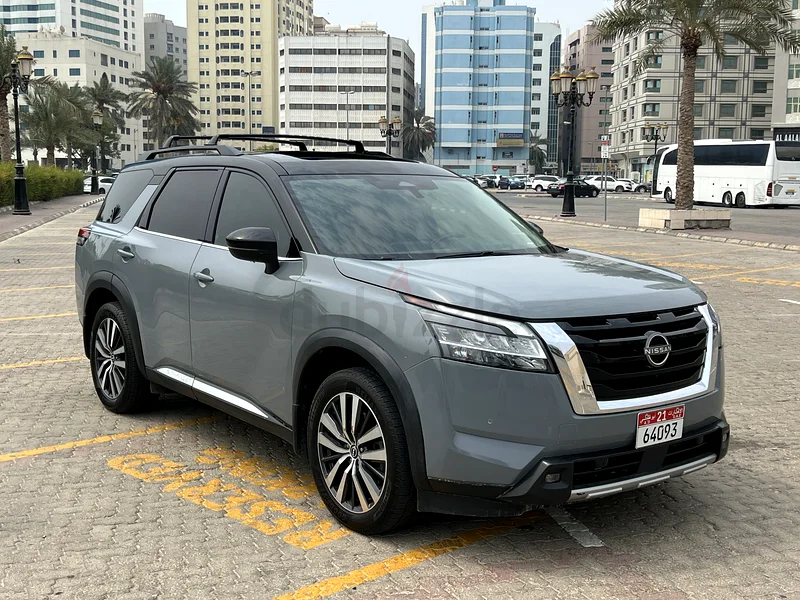 Pathfinder 2022 Platinum with 5-camera 360 self-driving and great colors63137335041154112