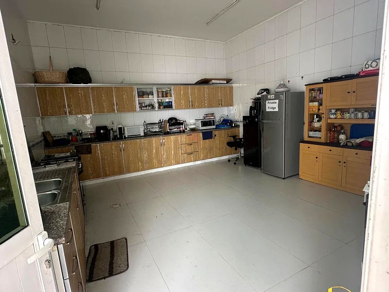 Room available for rent in Al barsha 263143965546882114
