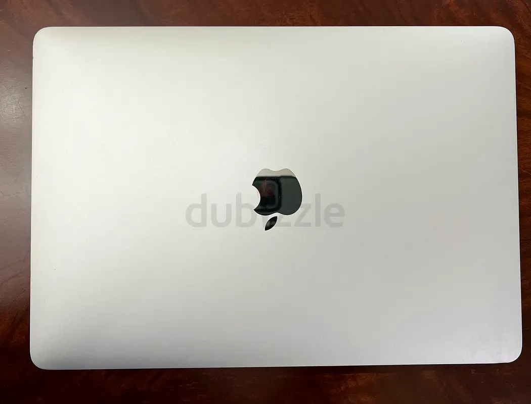 Sleek Apple MacBook Air63254994685697110