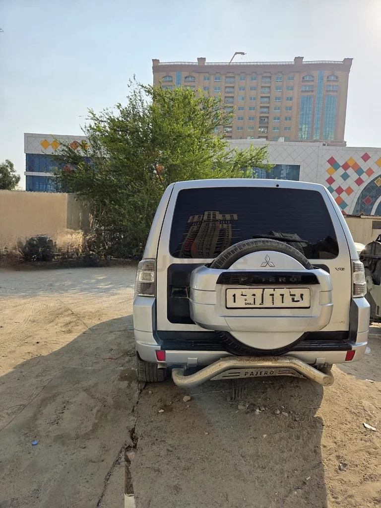 Mitsubishi Pajero 201163153228460291111