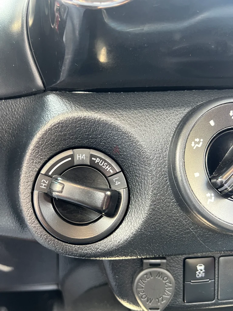 تويوتا هيلوكس إس آر5، كابينة مزدوجة 4x463146743304961114