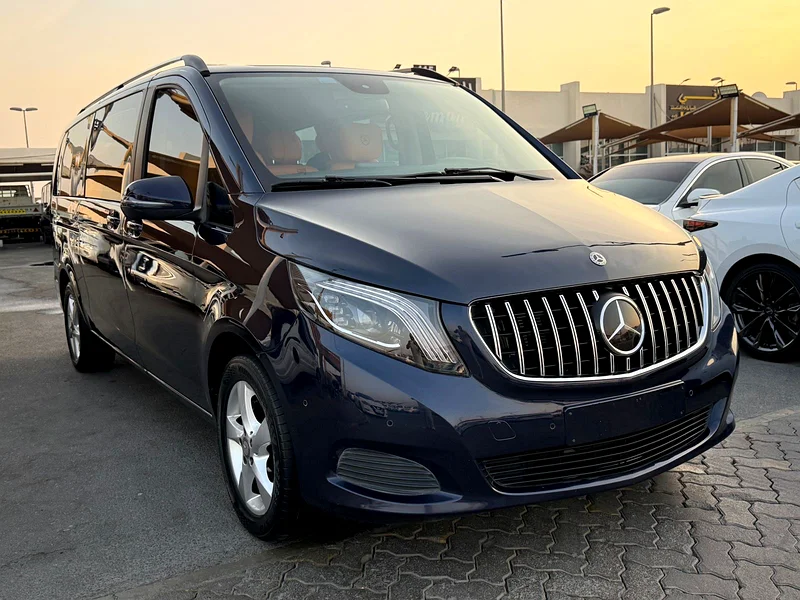 للبيع مرسيدس V250 موديل 2018 خليجى نظيفة جدا لا تحتاج اى مصاريف63164770176899112