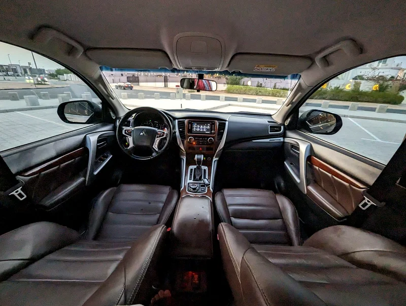 MITSUBISHI MONTERO SPORT 2019 GLS 4WD FULL OPTION GCC ACCIDENT FREE IN EXCELLENT CONDITION63152748745475114